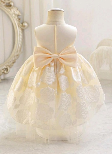 Vestido princesa con detalles de tul color champán