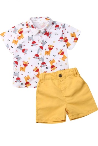 conjunto camisa de jirafas y short amarillo